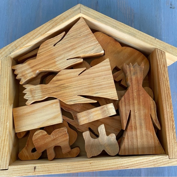 Homemade Wooden Nativity - Picture 6 of 7